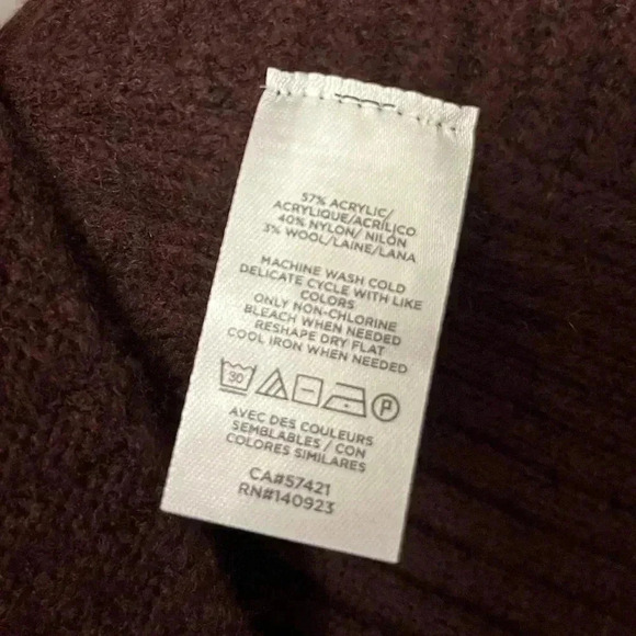 NWT LOFT Mixed Stitch Wrap - Picture 9 of 9